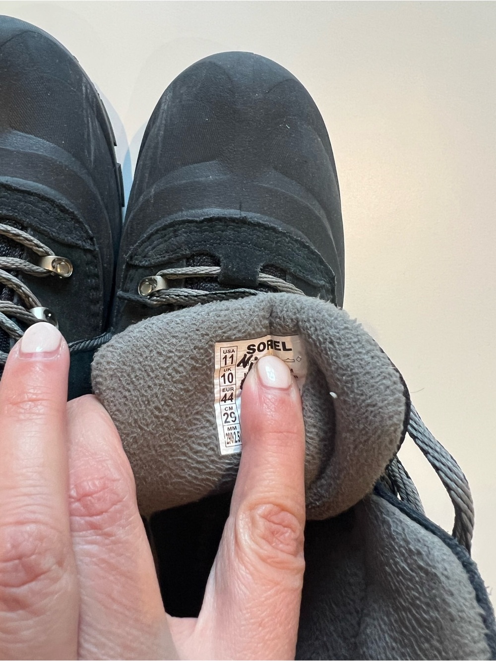 Sorel Men’s Black Lace-Up Winter Boots - Picture 6 of 6